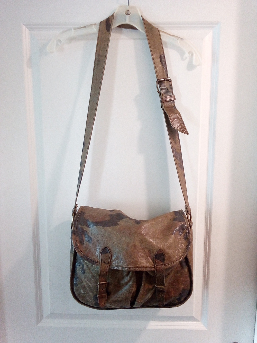 Vintage-Style Brown Leather Messenger Bag